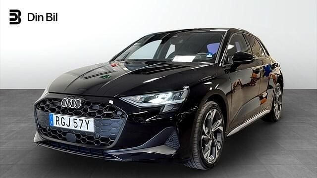 Brilliantsvart Begagnad 2025 Audi A3 Proline | 329 000 kr (Lite dyr) - Bild 1/4