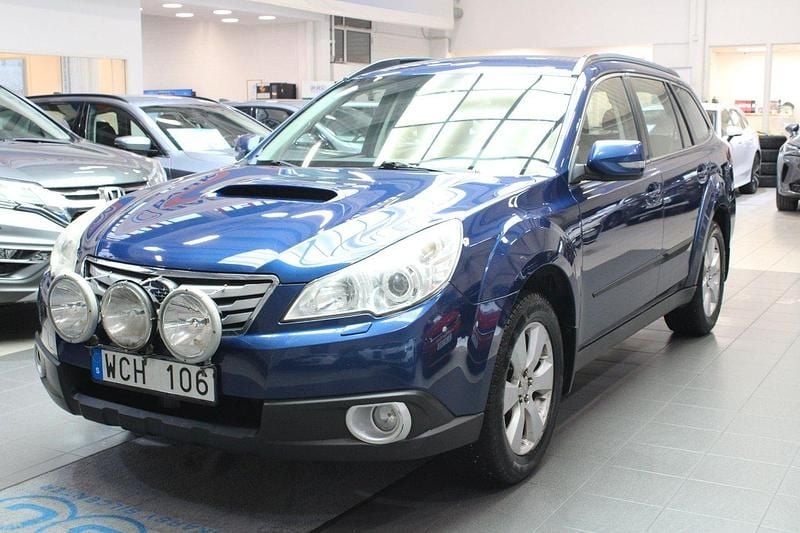 Mörkblå Begagnad 2009 Subaru Outback Kombi | 49 900 kr (Bra pris) - Bild 1/4