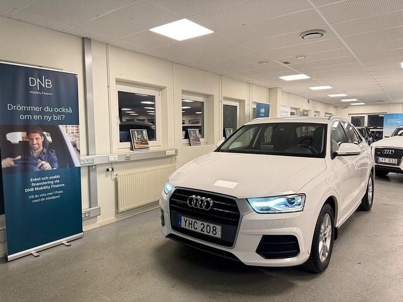Vit Begagnad 2017 Audi Q3 Proline SUV | 149 900 kr (Marknadspris) - Bild 1/4