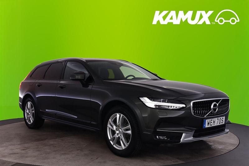 Silver/grå Begagnad 2019 Volvo V90 CC Momentum Kombi | 289 800 kr (Superpris) - Bild 1/4