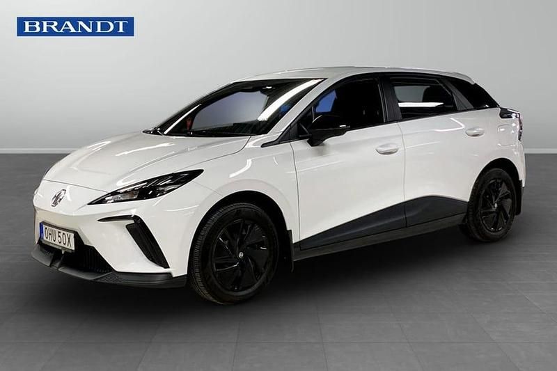 Vit Begagnad 2023 MG MG4 EV Halvkombi | 219 900 kr (Marknadspris) - Bild 1/4