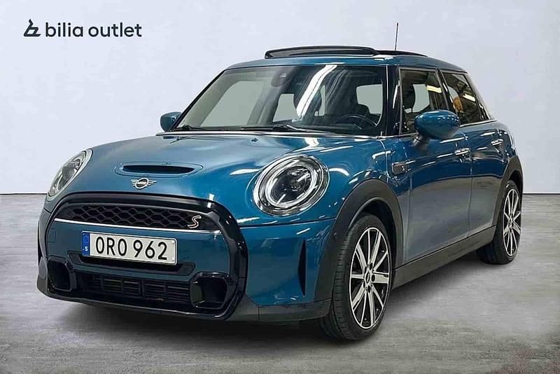 Blå Begagnad 2022 Mini Cooper S Halvkombi | 239 900 kr (Marknadspris) - Bild 1/1
