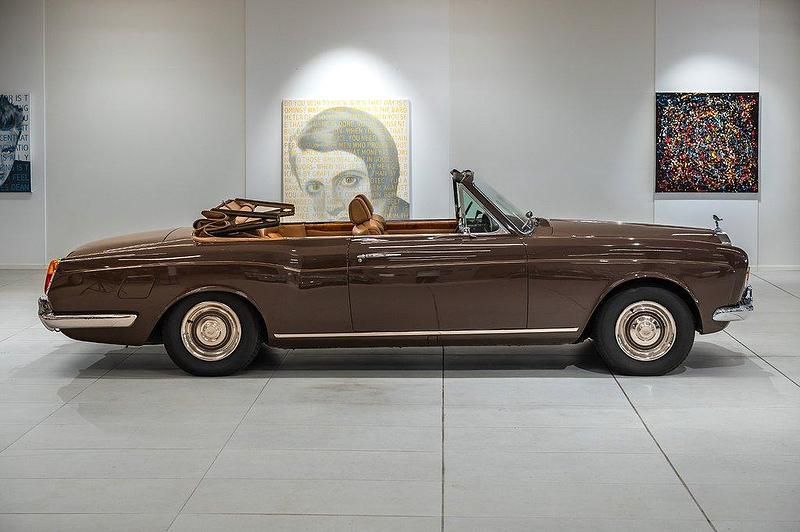 Begagnad Rolls Royce Silver Shadow 203 HK (149 kW) 1971 Mörkbrun Cab