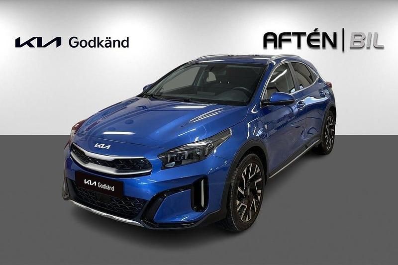 Blå Begagnad 2022 Kia XCeed SUV | 254 900 kr (Marknadspris) - Bild 1/3
