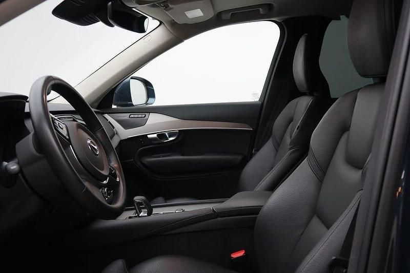 Begagnad Volvo XC90 Plus 462 HK (339 kW) 2024 Blå SUV