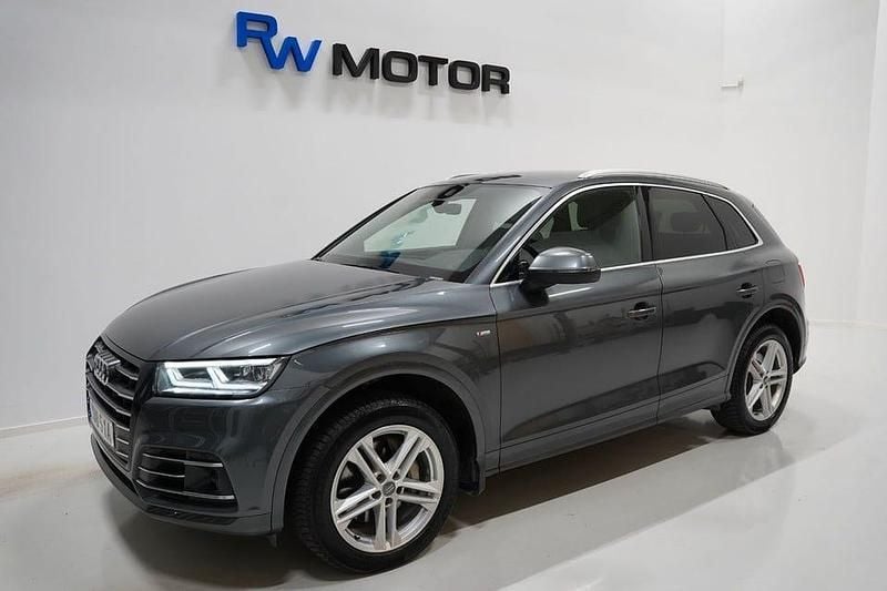Grå Begagnad 2019 Audi Q5 S-Line SUV | 288 900 kr (Bra pris) - Bild 1/4