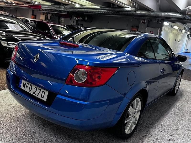 Begagnad Renault Mégane Cabriolet 133 HK (97 kW) 2004 Blå Cab