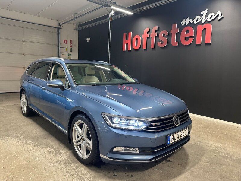 Blå Begagnad 2015 VW Passat GTS Kombi | 199 900 kr (Marknadspris) - Bild 1/4