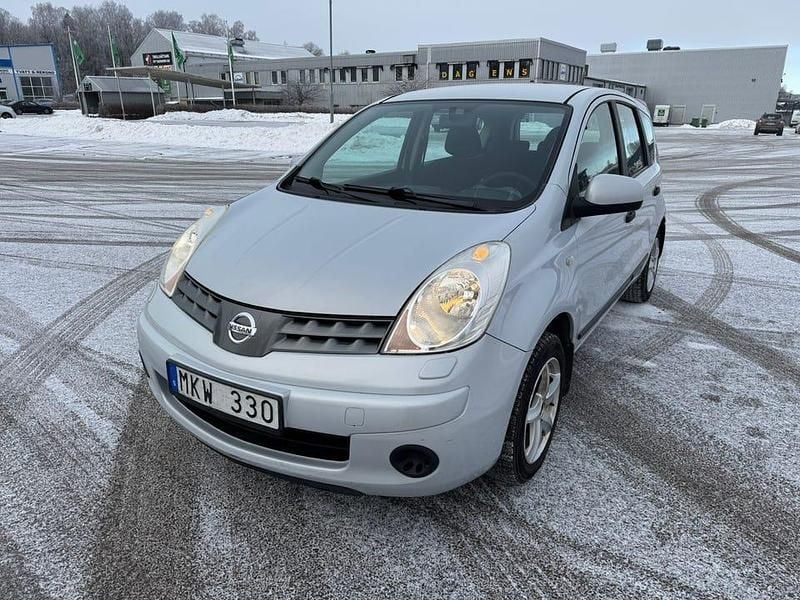 Begagnad Nissan Note 110 HK (80 kW) 2008 Halvkombi