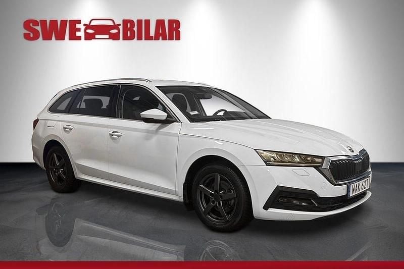 Begagnad Skoda Octavia Ambition 116 HK (85 kW) 2023 Vit Kombi
