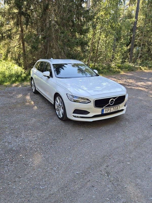 Vit Begagnad 2018 Volvo V90 Kombi | 190 000 kr (Bra pris) - Bild 1/4