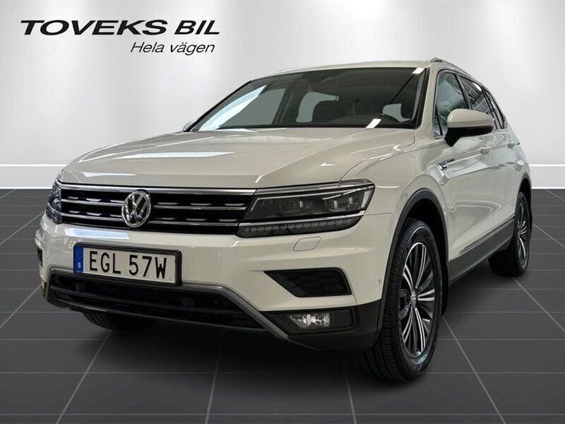 Vit Begagnad 2018 VW Tiguan Allspace GT SUV | 264 900 kr (Marknadspris) - Bild 1/4