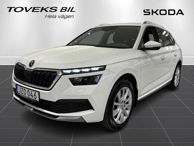 Vit Begagnad 2023 Skoda Kamiq Style SUV | 219 900 kr (Marknadspris) - Bild 1/4