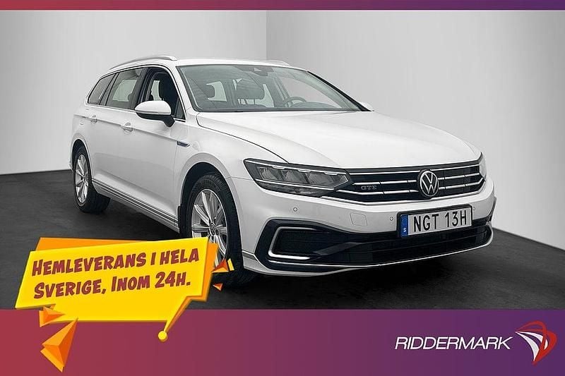 Vit Begagnad 2021 VW Passat GTE | 234 900 kr (Marknadspris) - Bild 1/3