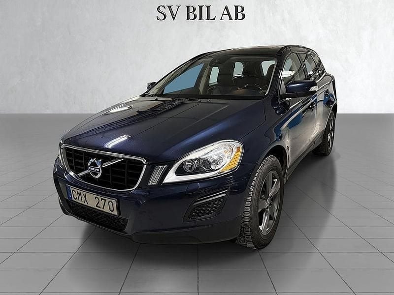 Blå Begagnad 2013 Volvo XC60 Momentum SUV | 138 900 kr (Bra pris) - Bild 1/4