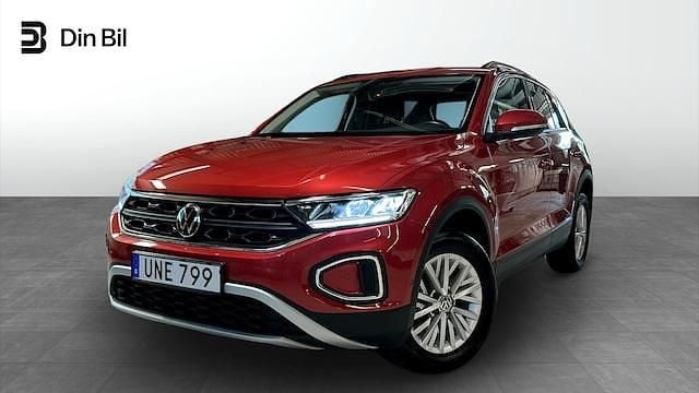 Röd (kings red metallic) Begagnad 2022 VW T-Roc Life SUV | 234 500 kr (Bra pris) - Bild 1/4