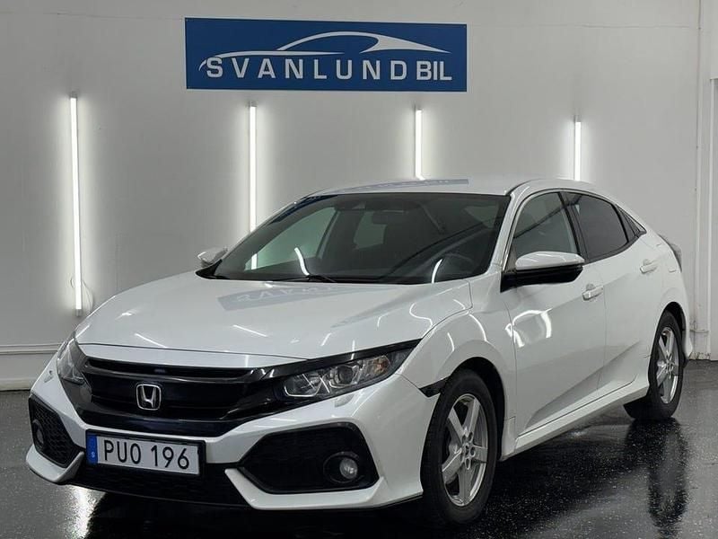Begagnad Honda Civic Elegance 129 HK (94 kW) 2017 Vit Halvkombi