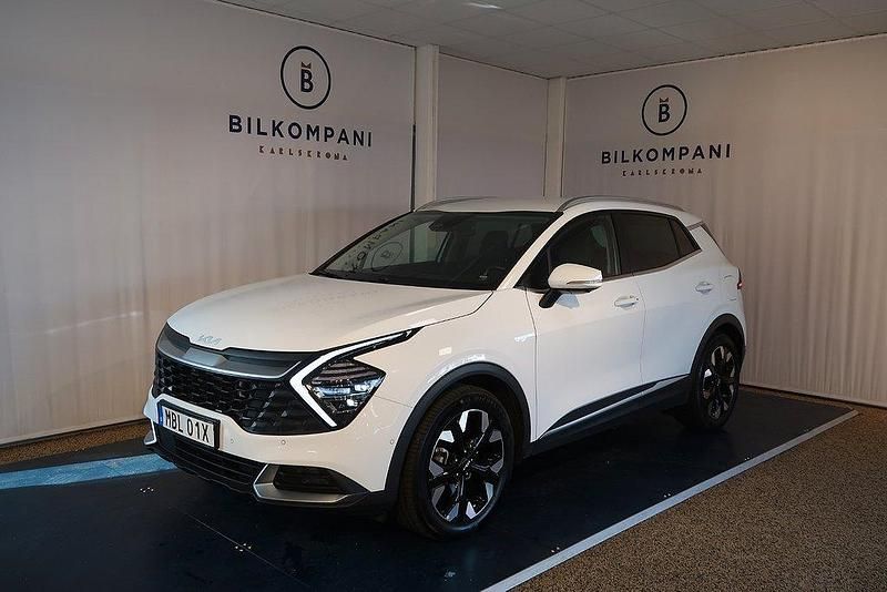Vit Begagnad 2024 Kia Sportage 2 SUV | 379 800 kr (Marknadspris) - Bild 1/4