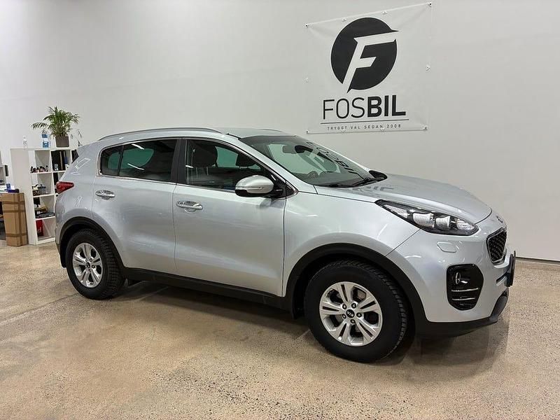 Grå Begagnad 2016 Kia Sportage Advance SUV | 124 900 kr (Marknadspris) - Bild 1/3