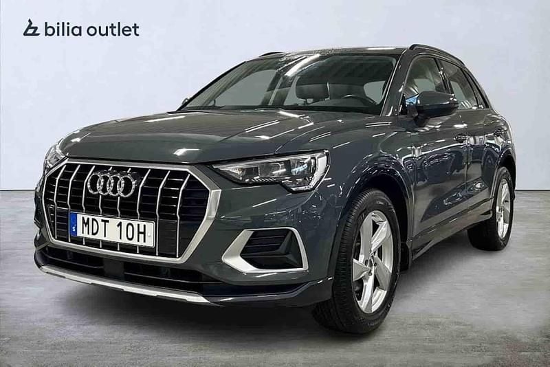 Grå Begagnad 2020 Audi Q3 SUV | 274 900 kr - Bild 1/1