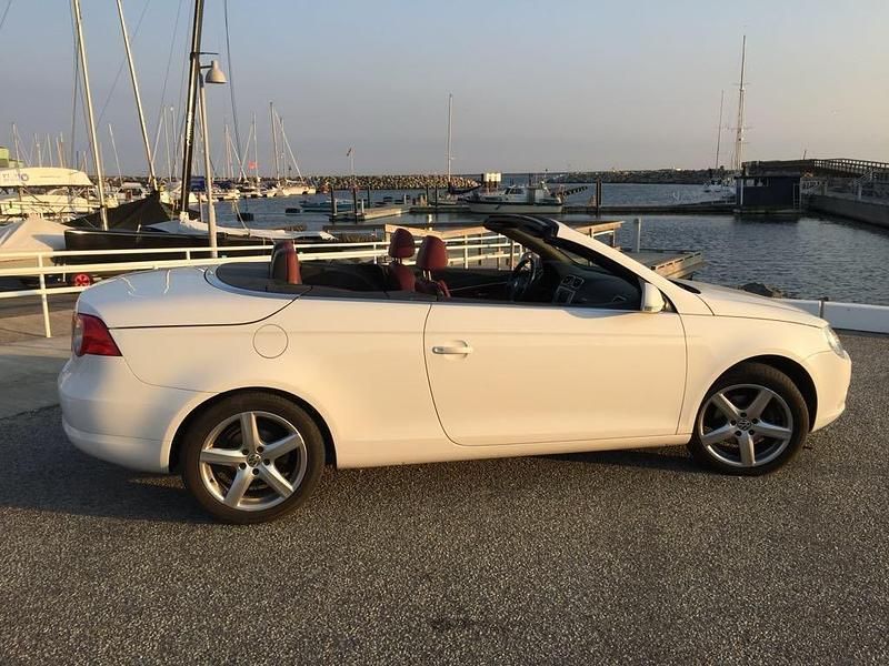 Vit Begagnad 2007 VW Eos Cab | 55 000 kr (Bra pris) - Bild 1/4