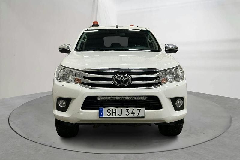 Begagnad Toyota HiLux 150 HK (110 kW) 2018 Vit Pickup