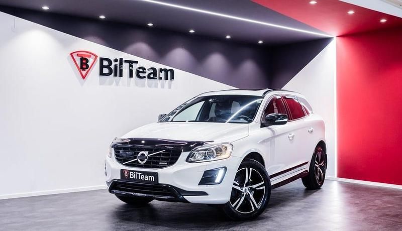 Begagnad Volvo XC60 Summum 181 HK (133 kW) 2014 Vit SUV