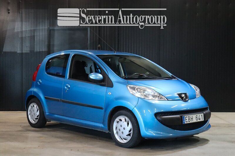 Ljusblå Begagnad 2006 Peugeot 107 Halvkombi | 29 900 kr (Dyr) - Bild 1/4