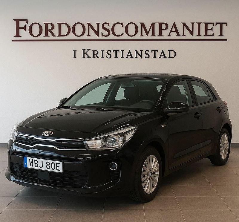 Svart Begagnad 2020 Kia Rio Advance Halvkombi | 124 900 kr (Marknadspris) - Bild 1/1