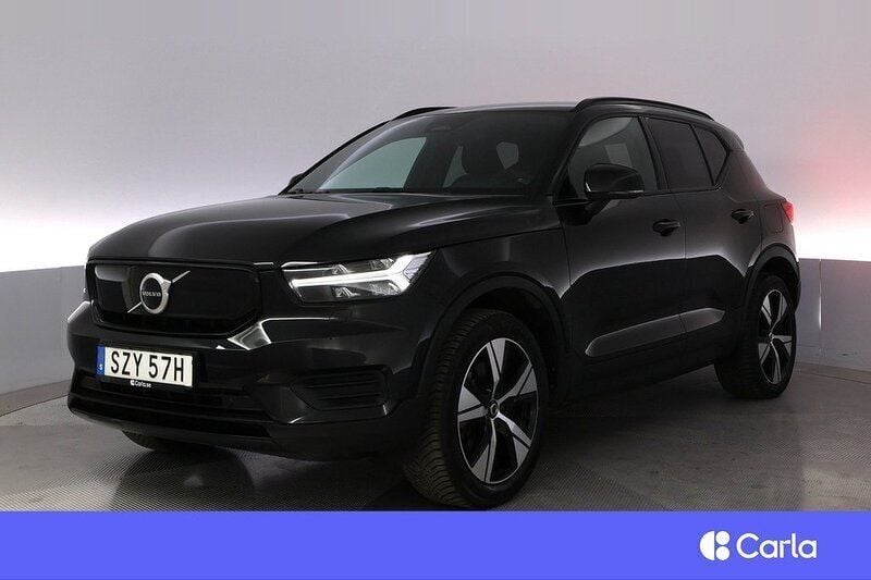 Svart Begagnad 2022 Volvo XC40 Core SUV | 296 900 kr - Bild 1/4