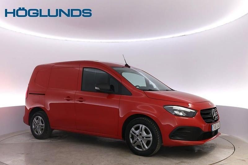 Begagnad Mercedes Citan 110 95 HK (69 kW) 2023 Röd