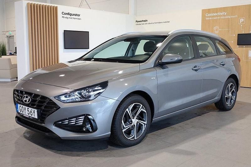 Grå Begagnad 2020 Hyundai i30 Essential Kombi | 169 800 kr (Lite dyr) - Bild 1/3