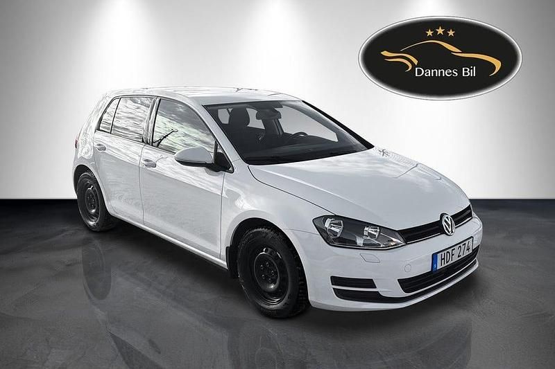 Begagnad VW Golf VII 110 HK (80 kW) 2015 Vit Halvkombi