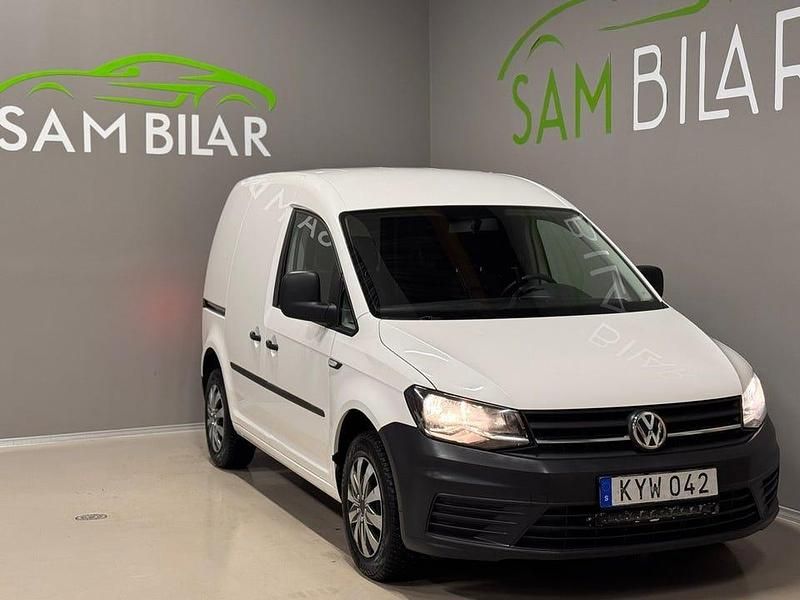 Vit Begagnad 2017 VW Caddy Minibuss | 79 900 kr (Bra pris) - Bild 1/4