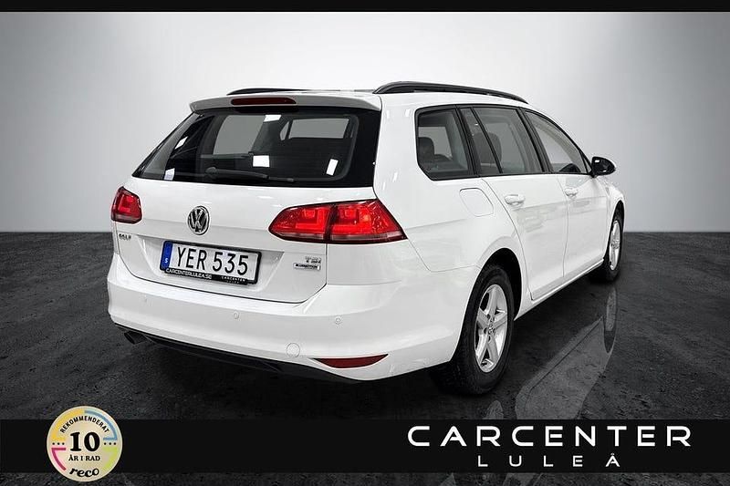 Begagnad VW Golf VII 110 HK (80 kW) 2016 Vit Kombi