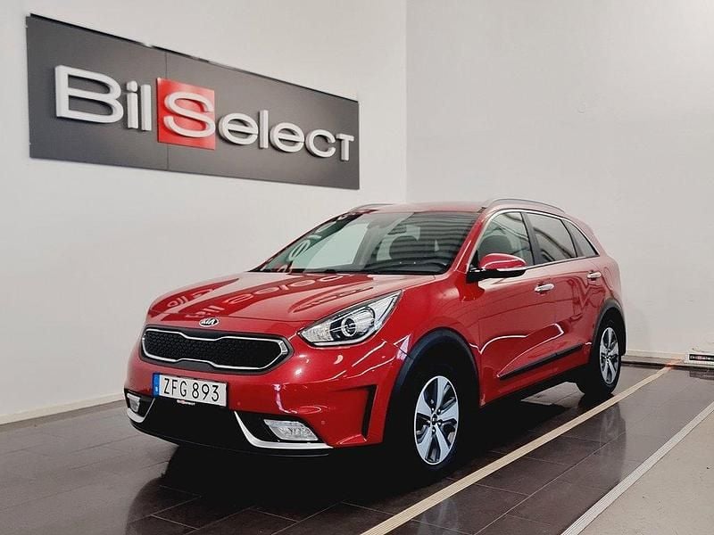 Röd Begagnad 2018 Kia Niro Advance SUV | 179 900 kr (Marknadspris) - Bild 1/4