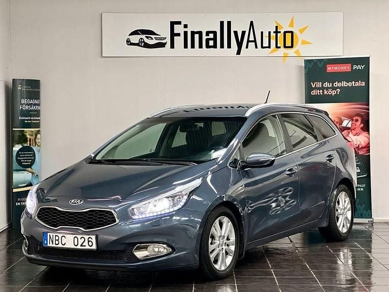 Blå Begagnad 2013 Kia Ceed Sportswagon Comfort Kombi | 69 900 kr (Marknadspris) - Bild 1/4