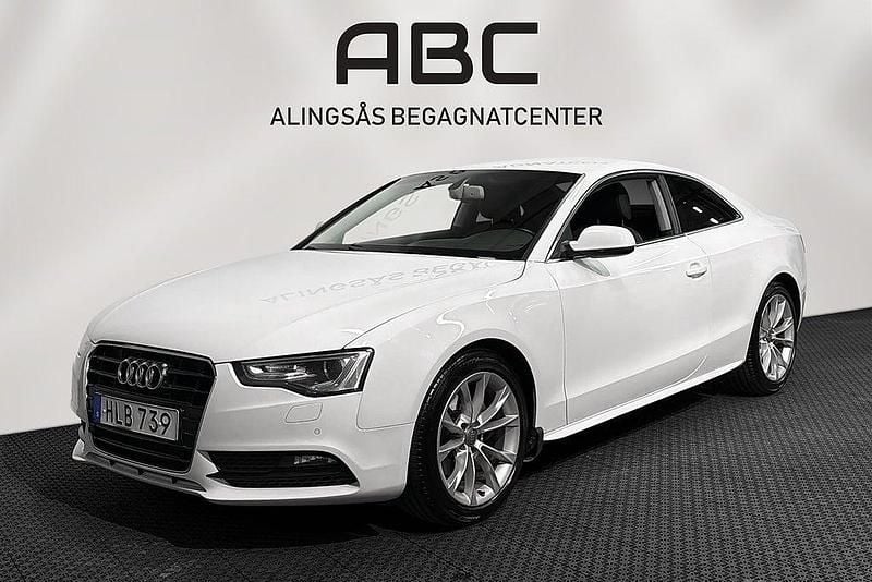 Vit Begagnad 2014 Audi A5 Comfort Sportkupé | 99 900 kr (Marknadspris) - Bild 1/4
