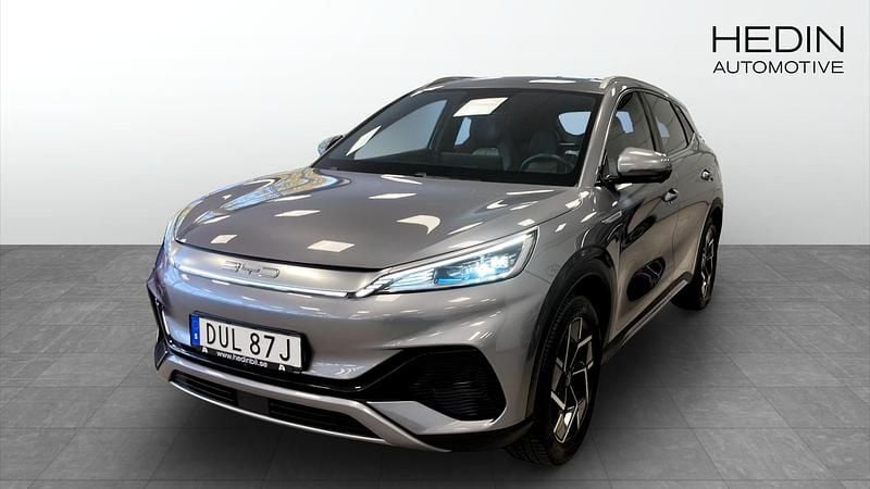 Grå (grey) Begagnad 2022 BYD Atto 3 Design SUV | 289 900 kr (Dyr) - Bild 1/4