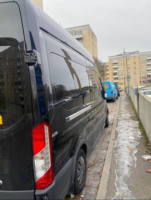 Begagnad Ford Transit 130 HK (95 kW) 2017 Kombi