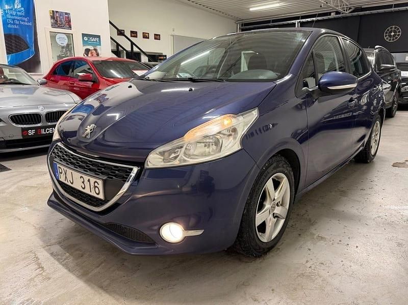 Begagnad Peugeot 208 95 HK (69 kW) 2012 Halvkombi