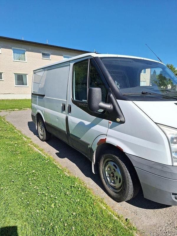 Vit Begagnad 2011 Ford Transit T260 Minibuss | 35 000 kr (Superpris) - Bild 1/4
