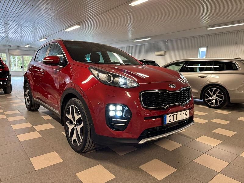 Röd Begagnad 2016 Kia Sportage GT-Line SUV | 149 800 kr (Marknadspris) - Bild 1/4