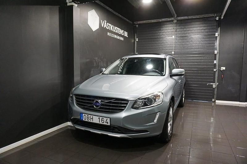 Begagnad Volvo XC60 Momentum 163 HK (119 kW) 2013 Silver SUV