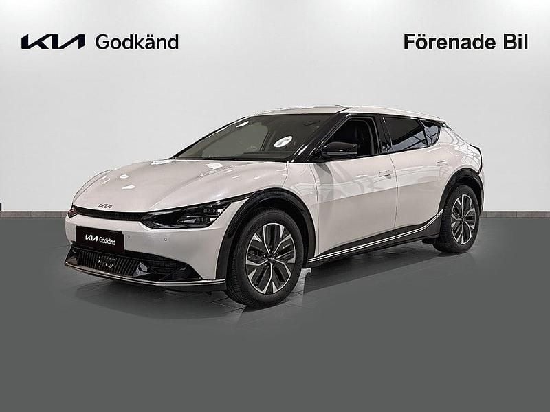 Begagnad Kia EV6 239 kW (325 HK) 2023 Vit SUV