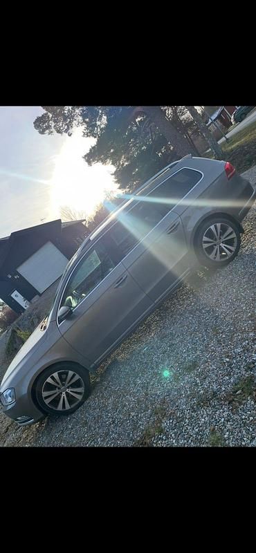 Champagnefärgad Begagnad 2012 VW Passat Kombi | 49 000 kr (Marknadspris) - Bild 1/4