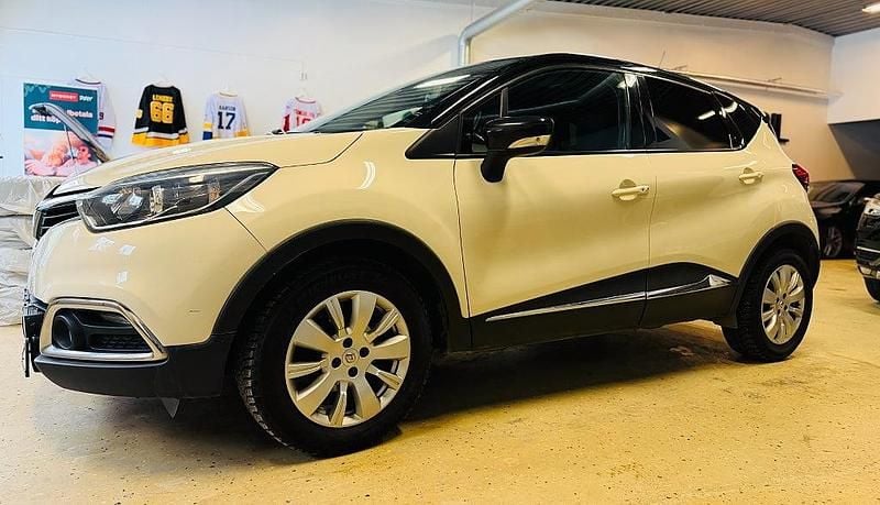 Begagnad Renault Captur 90 HK (66 kW) 2014 Flerfärgad SUV