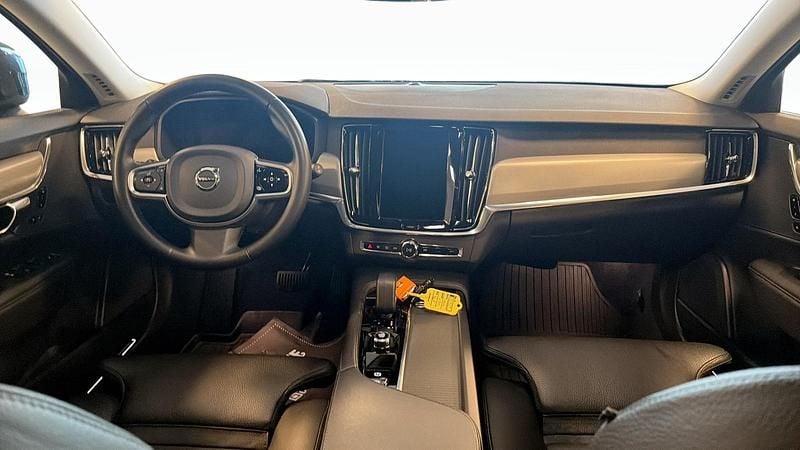 Begagnad Volvo V90 CC 197 HK (144 kW) 2023 Blå Kombi