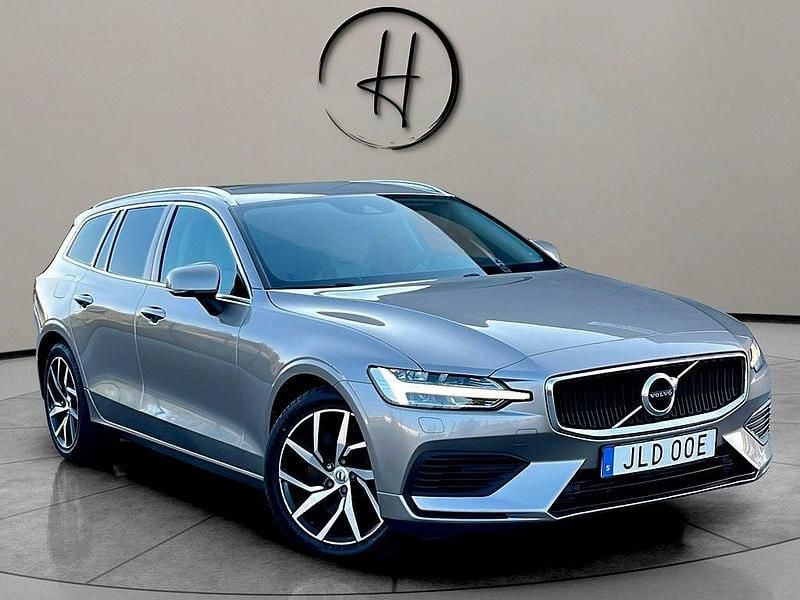 Grå Begagnad 2020 Volvo V60 Kombi | 259 900 kr (Bra pris) - Bild 1/4