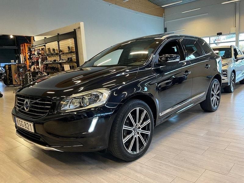Svart Begagnad 2015 Volvo XC60 Summum SUV | 218 000 kr (Marknadspris) - Bild 1/4